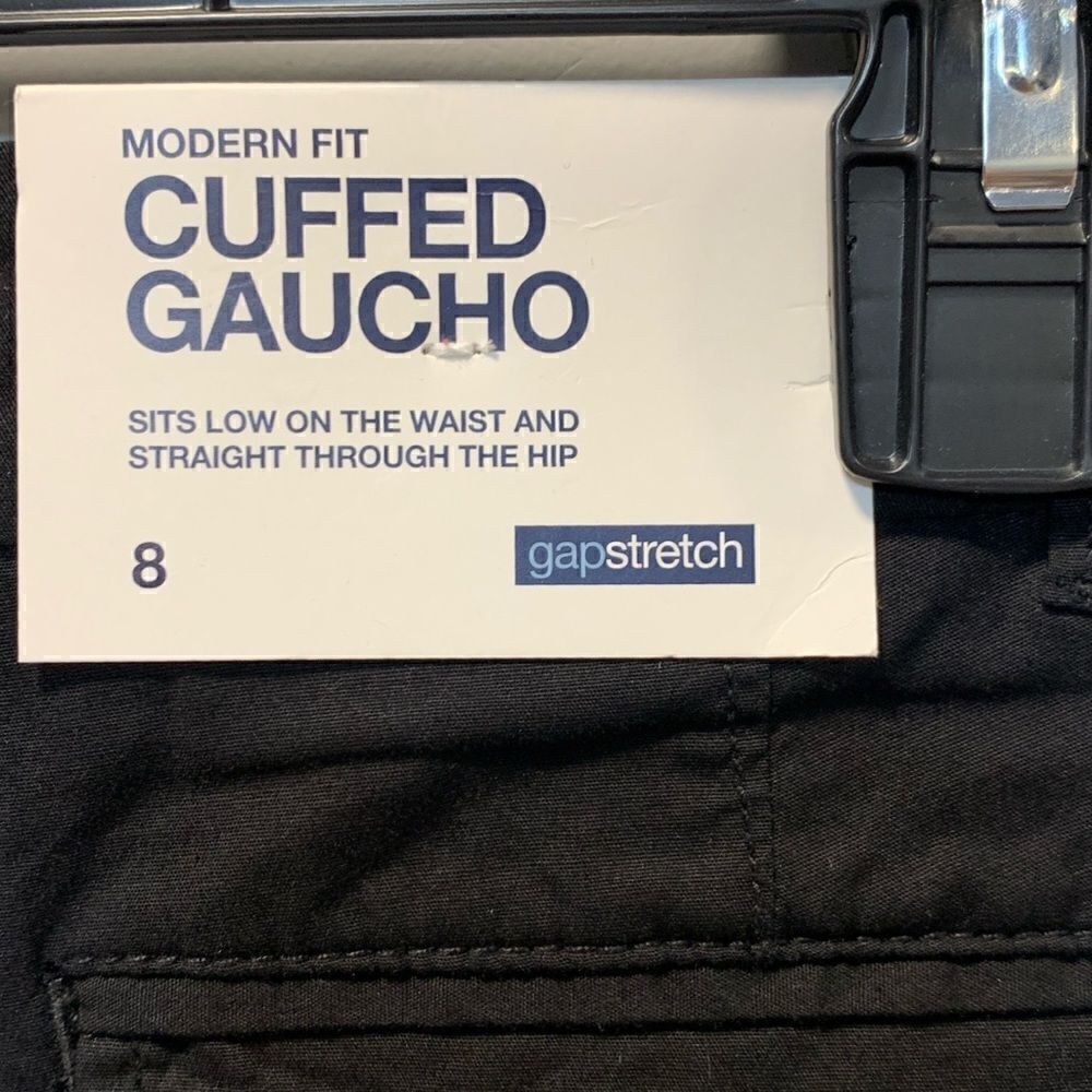 NWT The gap womans black modern fit cuffed gaucho size 8 - Picture 16 of 16